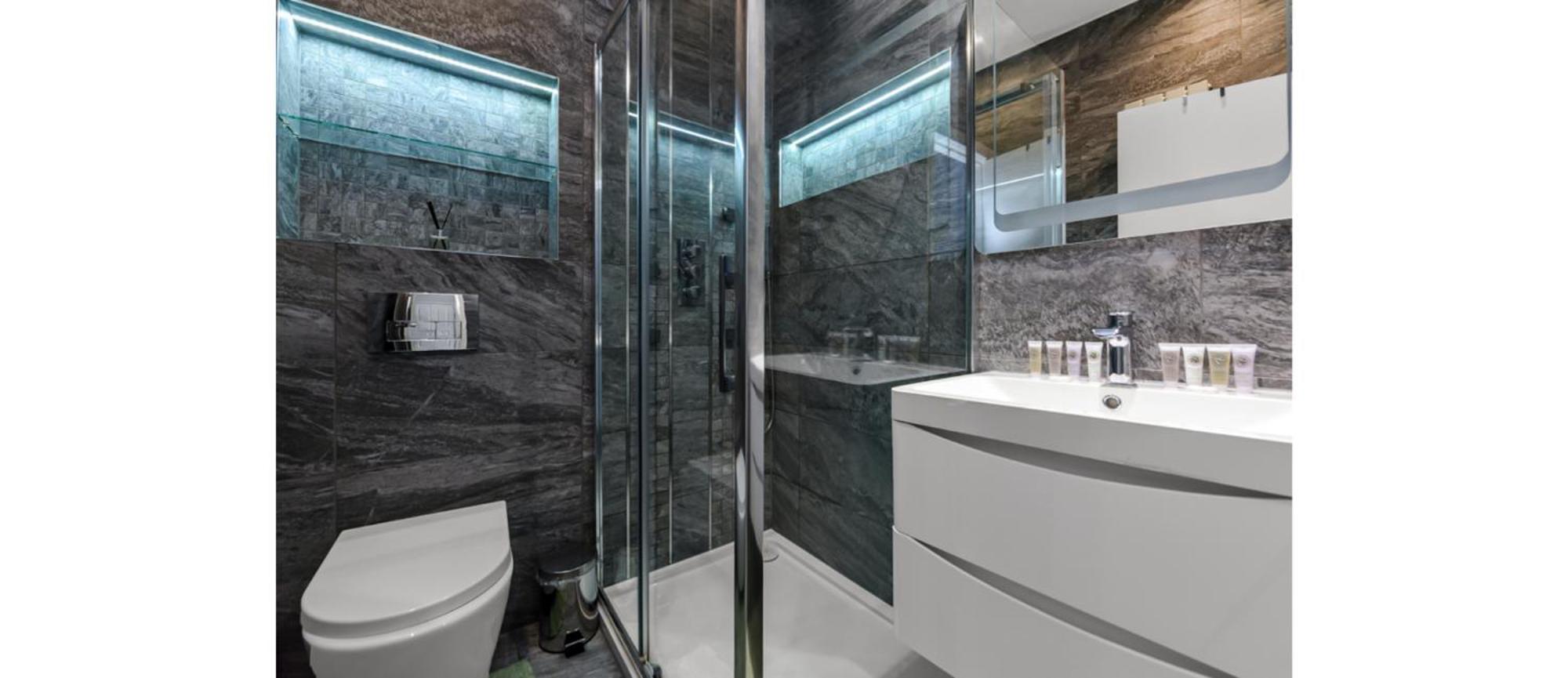 2-bedroom Thameside Getaway Apartament